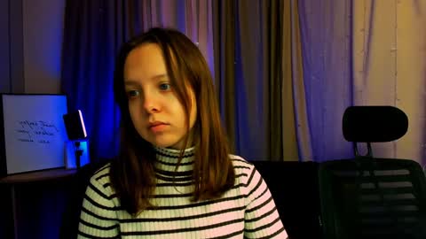 Snapshot of barbara_meow_ chatting on December 10, 2024, 9:55 am Barbara online show from December 10, 2024, 9:55 am