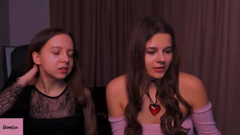 Snapshot of barbara_meow_ chatting on December 23, 2024, 7:38 am Barbara online show from December 23, 2024, 7:38 am