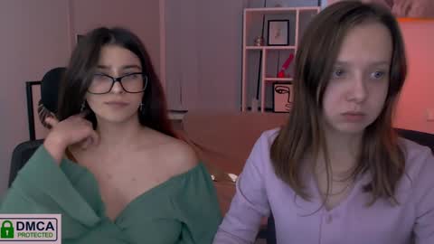 Snapshot of barbara_meow_ chatting on December 25, 2024, 8:39 pm Barbara online show from December 25, 2024, 8:39 pm