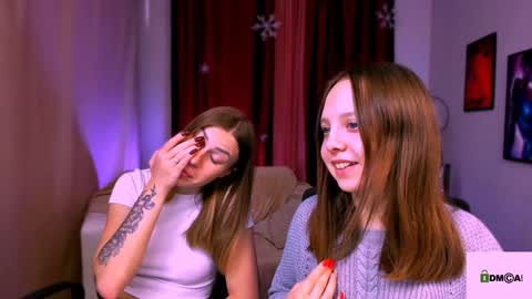 Snapshot of barbara_meow_ chatting on January 4, 2025, 1:42 pm Barbara online show from January 4, 2025, 1:42 pm