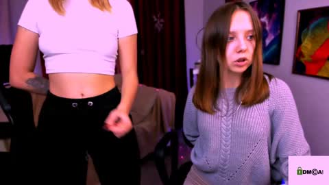 Snapshot of barbara_meow_ chatting on January 4, 2025, 4:43 pm Barbara online show from January 4, 2025, 4:43 pm