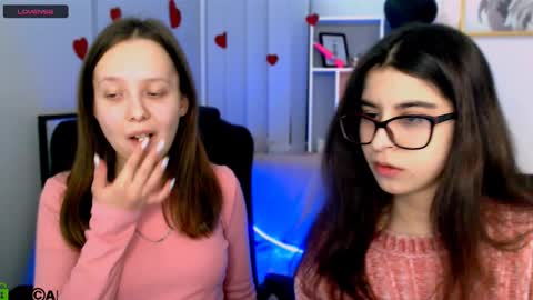 Snapshot of barbara_meow_ chatting on February 18, 2025, 8:25 pm Barbara online show from February 18, 2025, 8:25 pm