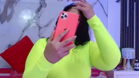 Snapshot of barbaraferrer69 chatting on May 3, 2026, 12:55 pm BARBARA FERRER online show from May 3, 2026, 12:55 pm