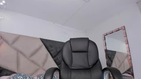 Snapshot of barbaraknox_ chatting on June 20, 2026, 6:22 pm Barbara online show from June 20, 2026, 6:22 pm