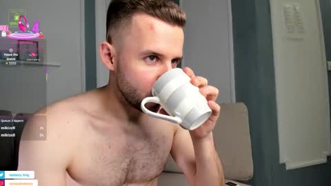 Snapshot of barberryx chatting on September 21, 2025, 5:31 am ENRIQUE online show from September 21, 2025, 5:31 am