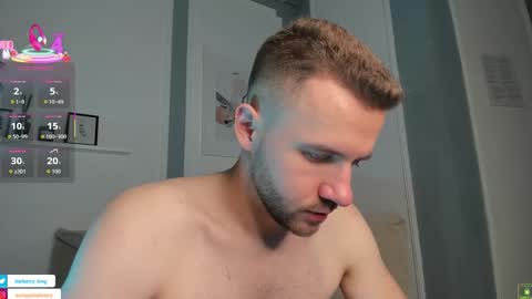 Snapshot of barberryx chatting on October 5, 2025, 5:28 am ENRIQUE online show from October 5, 2025, 5:28 am