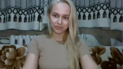 barbie___girl online show from April 5, 2026, 8:28 pm