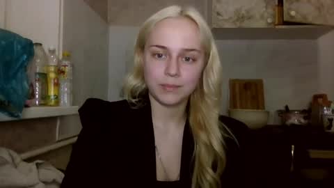 barbie___girl online show from April 9, 2026, 7:19 pm