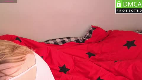 Barbie Staze online show from April 4, 2026, 4:33 am