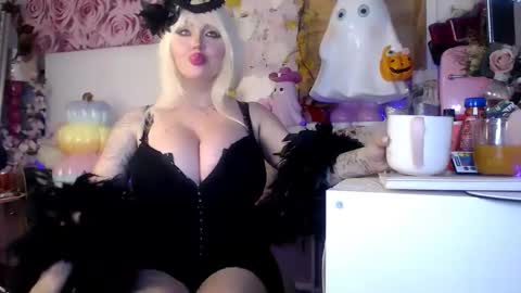 Snapshot of barbieely chatting on October 21, 2025, 11:44 am ely ink online show from October 21, 2025, 11:44 am