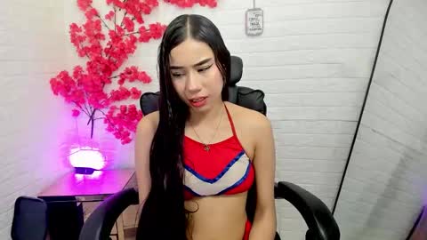 barbiegirl___ online show from September 15, 2025, 5:07 am