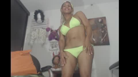 bardotbigcocktsx online show from February 11, 2025, 11:33 pm