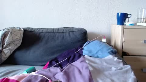 Snapshot of barelylegalblondy chatting on June 10, 2026, 9:52 am Lena online show from June 10, 2026, 9:52 am