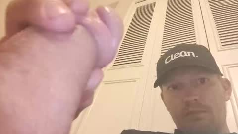 barniemay1 online show from October 23, 2025, 2:22 am