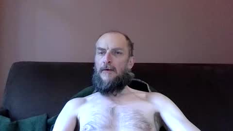 Snapshot of basiccamguy chatting on May 8, 2026, 1:05 pm basiccamguy online show from May 8, 2026, 1:05 pm