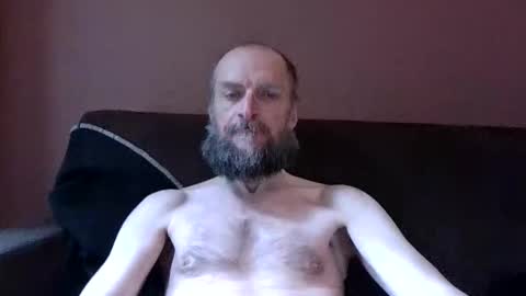Snapshot of basiccamguy chatting on May 14, 2026, 1:18 pm basiccamguy online show from May 14, 2026, 1:18 pm