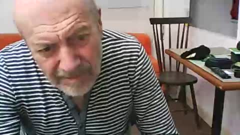 bassluis online show from December 2, 2025, 1:44 am