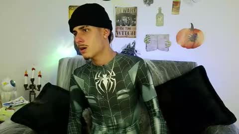 Bastian online show from October 18, 2025, 3:42 am