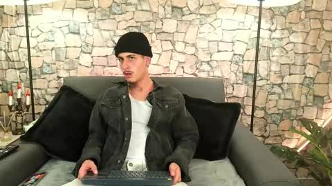 Bastian online show from October 24, 2025, 5:26 am