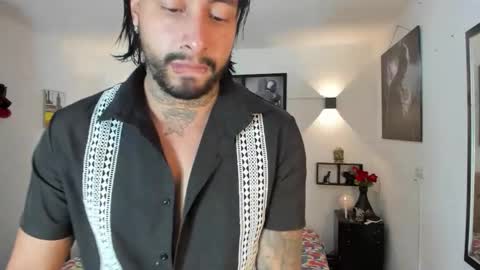 bastian_jones1 online show from October 27, 2025, 10:47 pm