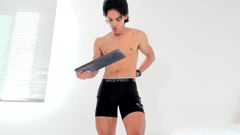 Bastian Maalouf  online show from October 7, 2025, 8:17 pm