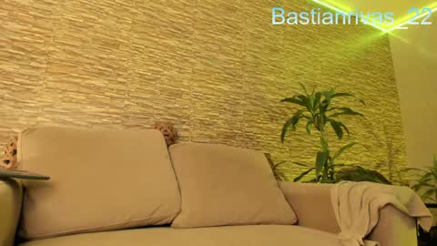 Snapshot of bastianrivas chatting on May 1, 2026, 11:04 am Bastian. online show from May 1, 2026, 11:04 am