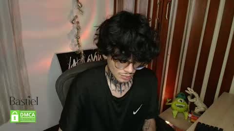 Bastiel online show from October 3, 2025, 2:52 am