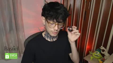 Bastiel online show from November 19, 2025, 3:06 am