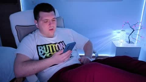 Snapshot of basystem8 chatting on April 1, 2026, 3:18 am BASY online show from April 1, 2026, 3:18 am