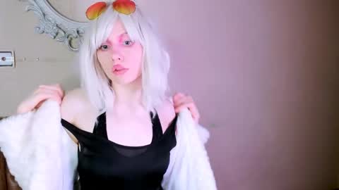 Snapshot of bat_laughing_bat chatting on April 24, 2026, 10:56 pm Ask me online show from April 24, 2026, 10:56 pm