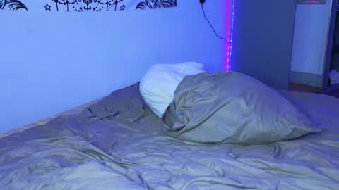 mett online show from October 14, 2025, 11:16 pm