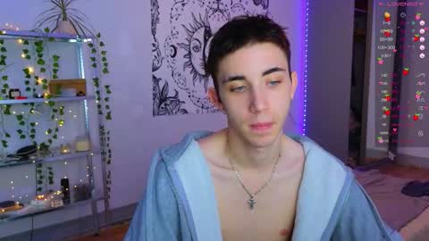 mett online show from October 15, 2025, 11:21 am