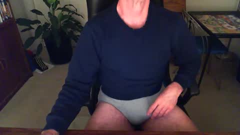 Snapshot of batebro13 chatting on January 17, 2025, 2:28 pm BateBro13 online show from January 17, 2025, 2:28 pm