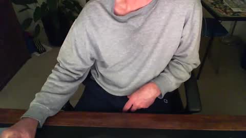 Snapshot of batebro13 chatting on January 26, 2025, 1:15 pm BateBro13 online show from January 26, 2025, 1:15 pm