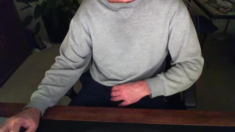 Snapshot of batebro13 chatting on January 27, 2025, 2:35 pm BateBro13 online show from January 27, 2025, 2:35 pm