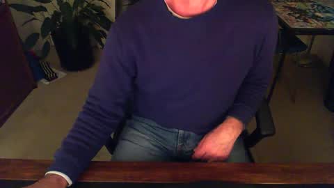 Snapshot of batebro13 chatting on February 5, 2025, 1:44 pm BateBro13 online show from February 5, 2025, 1:44 pm