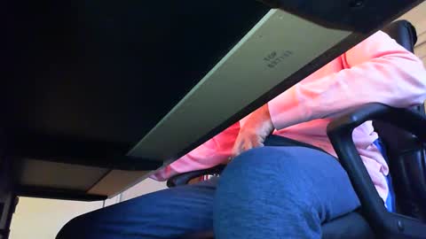 Snapshot of batebro13 chatting on September 27, 2025, 2:33 pm BateBro13 online show from September 27, 2025, 2:33 pm