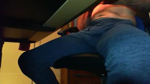 Snapshot of batebro13 chatting on October 18, 2025, 2:29 pm BateBro13 online show from October 18, 2025, 2:29 pm