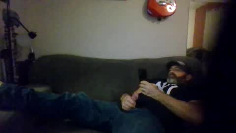 bater420360 online show from March 5, 2026, 7:37 am