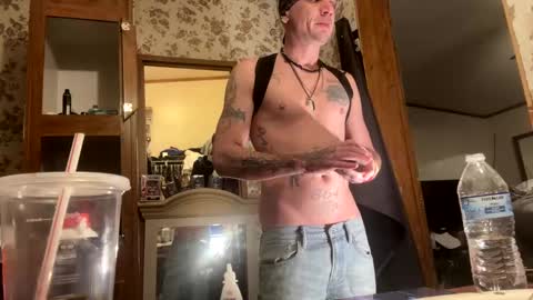 battlewolfxx online show from January 5, 2025, 3:43 am