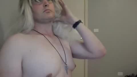 Snapshot of bawblejam chatting on January 28, 2025, 6:39 pm BjBambi online show from January 28, 2025, 6:39 pm