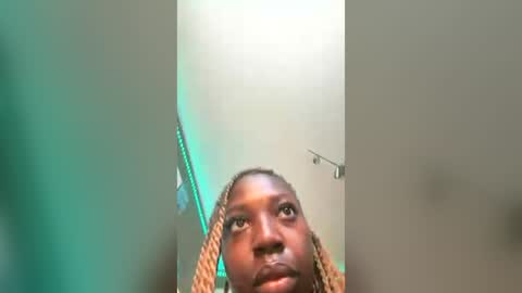 baylee_nicole18 online show from June 18, 2026, 7:07 pm