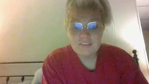 Snapshot of bayybaee21 chatting on September 23, 2025, 5:21 am Baylee online show from September 23, 2025, 5:21 am