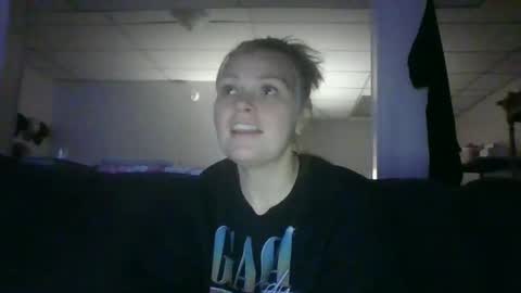 Baylee online show from November 20, 2025, 6:24 am