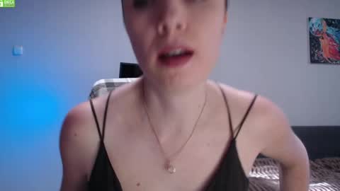 bb__bonami_ online show from May 25, 2026, 2:23 pm