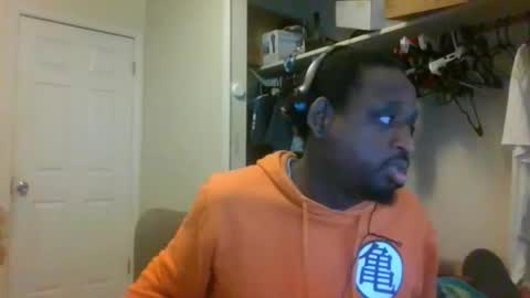 rocker n queen online show from December 1, 2024, 7:36 pm