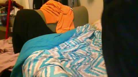 rocker n queen online show from February 11, 2025, 11:01 pm