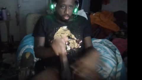 rocker n queen online show from September 28, 2025, 11:37 am