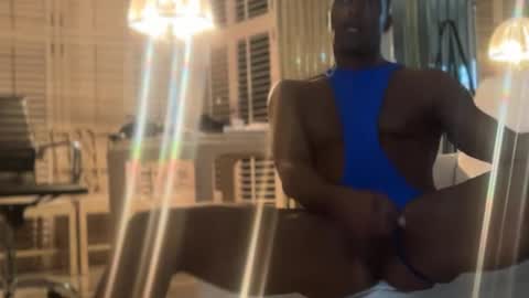 305BBC online show from November 3, 2025, 10:49 am