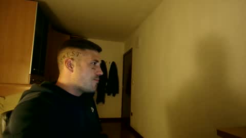 BB Namelezz online show from October 27, 2025, 9:19 pm